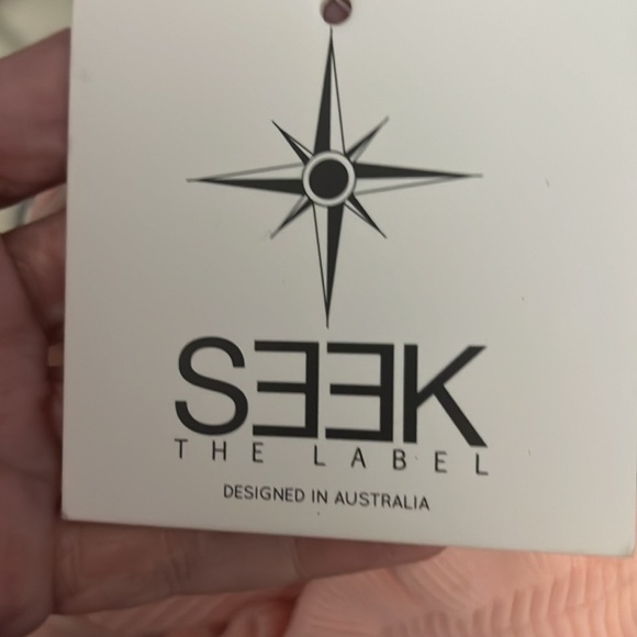 NWT,Seek the Label,Sof Pink,Ribbed Top, Lightly Ruffled Edging,Stunning,Size XS - Picture 6 of 16